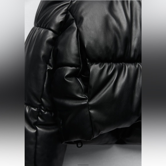 Amazing Zara Black FAUX LEATHER PUFFER JACKET. Size M - Picture 8 of 8